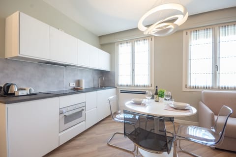 Residenza Cittadella one bedroom - Piazza Cittadella 16 | Private kitchen | Fridge, coffee/tea maker