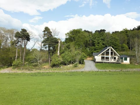 Setting | Tunturi, Linlithgow, near Edinburgh