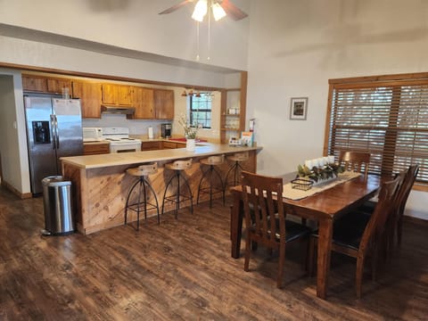 Spacious Dining room