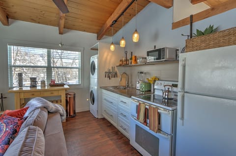 Well equipped kitchen 