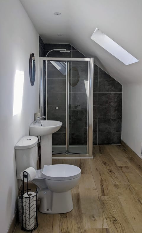 Suite, Ensuite | Bathroom