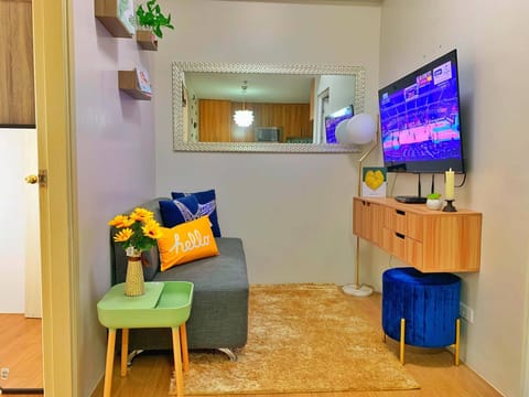 Apartment | Living room | TV