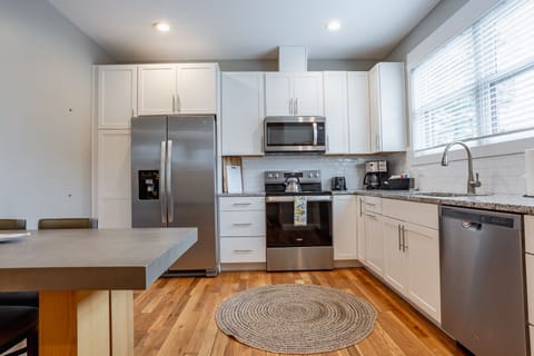 Fully Equipped Kitchen for all your cooking needs