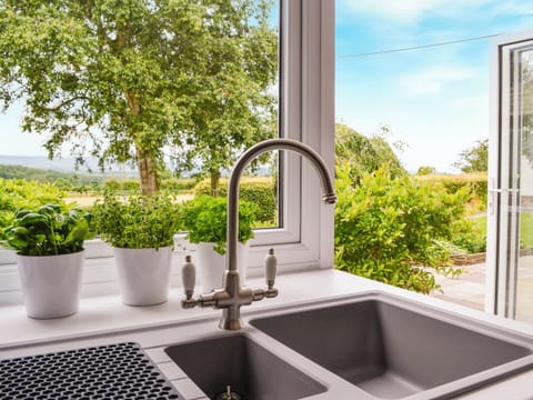 Kitchen | 1 Beacon Cottage, Beacon Cottage