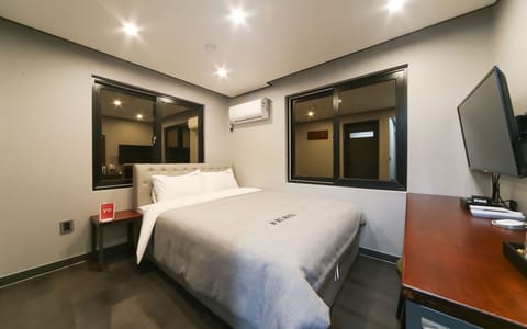 Room (Economy Ocean View (sunrise ocean vie) | 1 bedroom, free WiFi, bed sheets