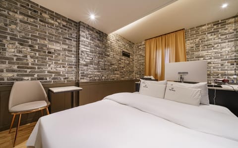 Room (Walkie Special Event (No Parking)) | 1 bedroom, free WiFi, bed sheets