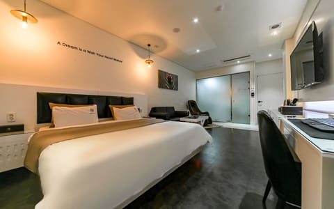Room (Standard) | 1 bedroom, individually decorated, free WiFi, bed sheets