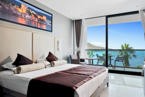 Superior Room, Sea View | Premium bedding, in-room safe, soundproofing, free WiFi