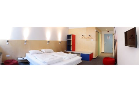 Standard Double Room | Soundproofing, iron/ironing board, free WiFi