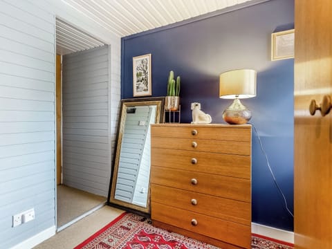 Double bedroom | Holly Tree Cottage, Tain