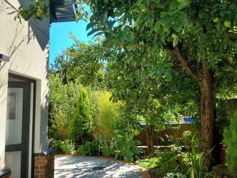 Garden and grounds | River Lodge Annexe, Pentre