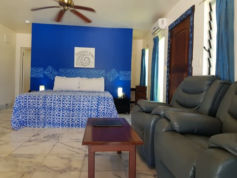 Beachfront Room | Premium bedding, in-room safe, individually furnished, desk
