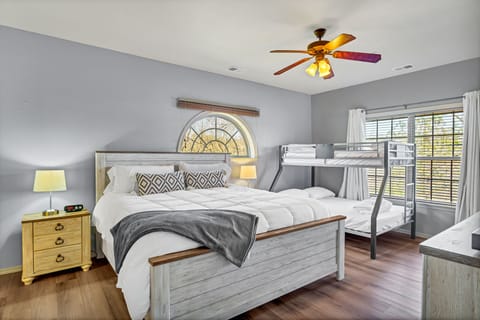 Master with King Bed and Twin over Full Bunk