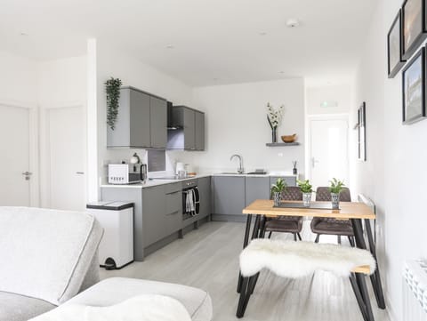 Cottage | 2 bedrooms, individually decorated, individually furnished, free WiFi