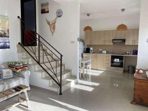 Apartment, 2 Bedrooms, Smoking, Balcony | Interior