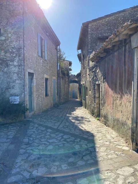 79b7389a-8697-4dc9-9f17-8db00d1f7a11