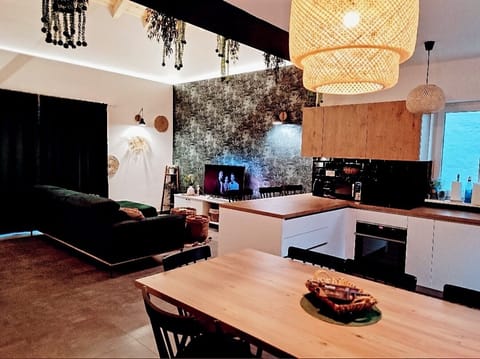 Kitchen, dining room, living room