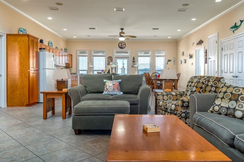 Living Room Dauphin Island Vacation HOme