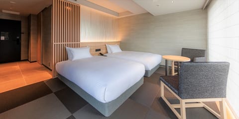 Deluxe Twin Room, Non Smoking | Premium bedding, in-room safe, free WiFi, bed sheets