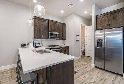 Fully-equipped kitchen great for preparing and enjoying meals