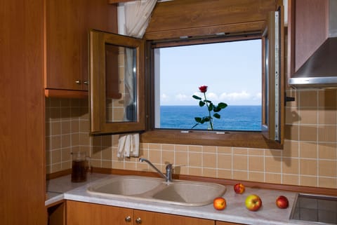 Apartment, 2 Bedrooms, Partial Sea View (Split Level) | Private kitchen | Full-size fridge, microwave, oven, toaster