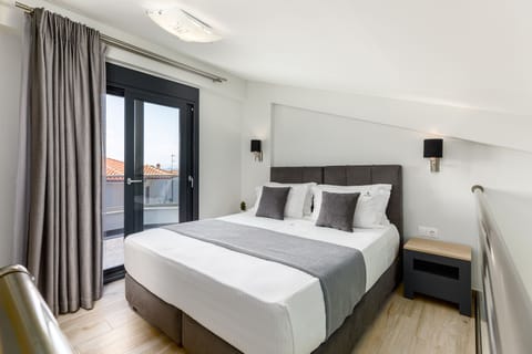 Family Suite | In-room safe, free WiFi, bed sheets