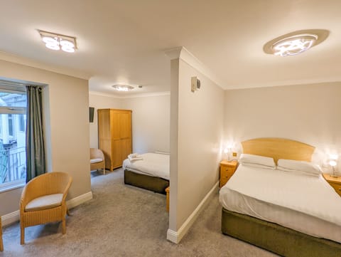 Standard Triple Room | Free WiFi, bed sheets