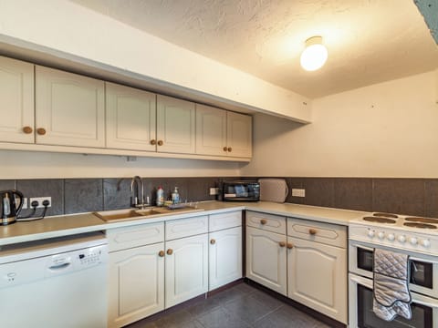 Kitchen area | Lily Green Retreats - Arthur Bear - Lily Green Retreats , Greenhow Hill