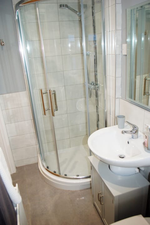 Gracehill Lodge bathroom