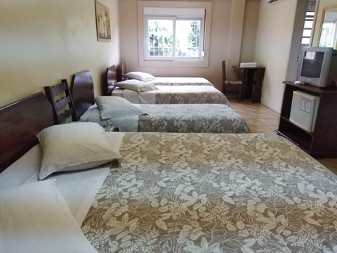 Standard Quadruple Room | Free WiFi, bed sheets