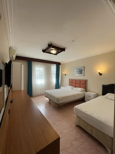 Superior Room | Iron/ironing board, free WiFi, bed sheets