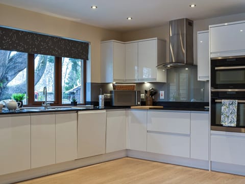 Kitchen | Golf View, Aboyne