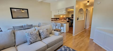 Condo, 2 Bedrooms | Living room