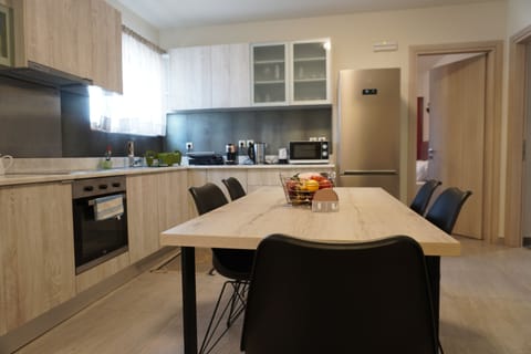 Apartment | Private kitchen | Fridge, microwave, oven, stovetop