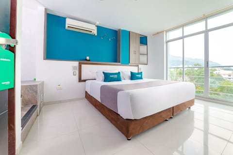 Superior Double Room | Hypo-allergenic bedding, minibar, desk, free WiFi