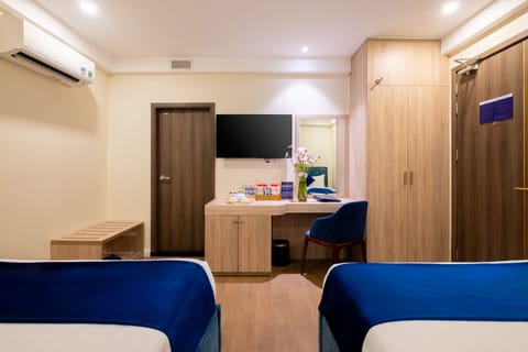 Basic Twin Room, Non Smoking | Minibar, free WiFi, bed sheets