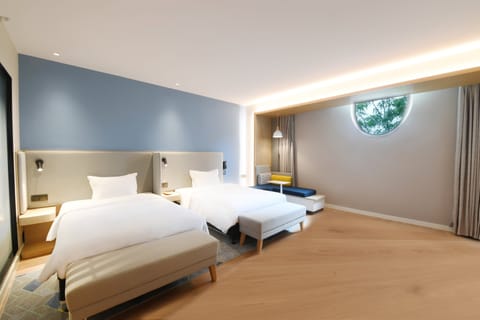 Standard Room, 2 Twin Beds, City View (Kids Theme) | In-room safe, desk, blackout drapes, iron/ironing board