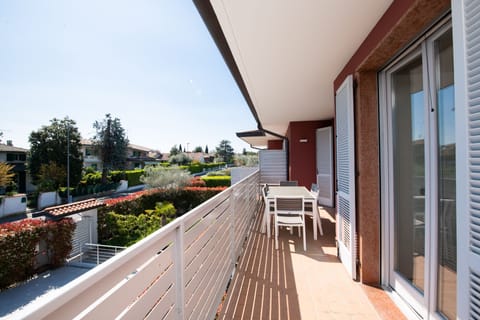 Exclusive Apartment | Terrace/patio