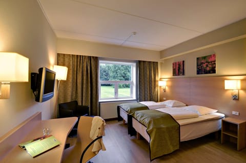 Standard Twin Room, 2 Twin Beds | Iron/ironing board, free cribs/infant beds, free WiFi, bed sheets