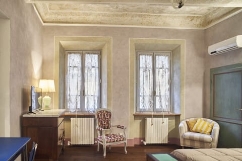 Superior Double or Twin Room | Individually decorated, individually furnished, iron/ironing board