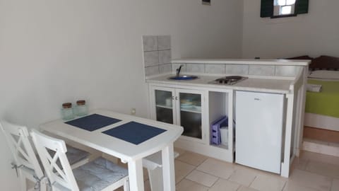 Studio (A2) | Private kitchen