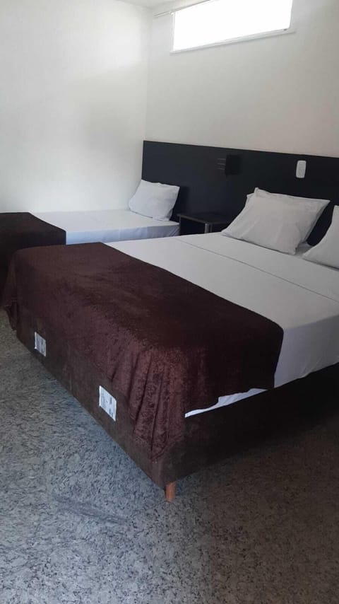 Executive Suite | Minibar, free WiFi, bed sheets