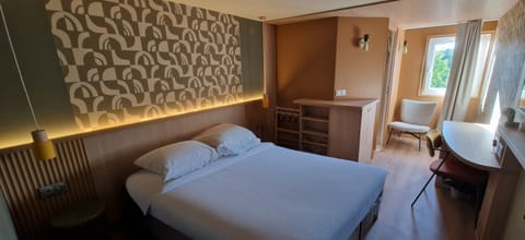 Double Room | Individually decorated, individually furnished, desk, soundproofing