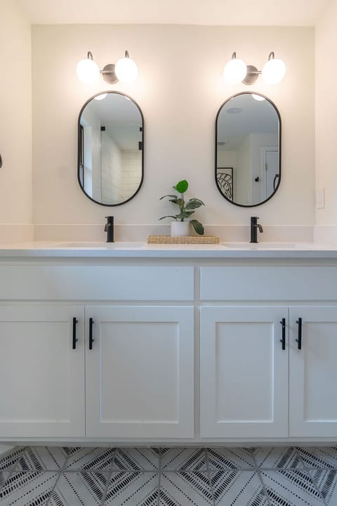 upstairs master bath