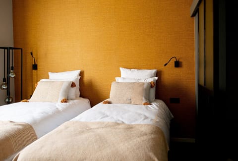 Classic Room | Premium bedding, desk, laptop workspace, blackout drapes