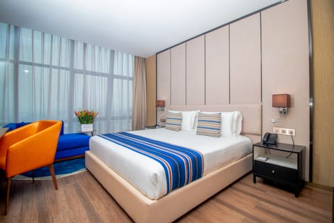 Superior Room | Premium bedding, down comforters, memory foam beds, in-room safe