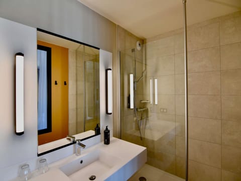 Premium bedding, pillowtop beds, individually furnished, desk