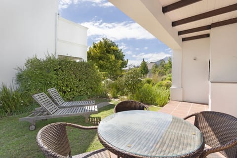 House (2 Bedrooms) | Terrace/patio