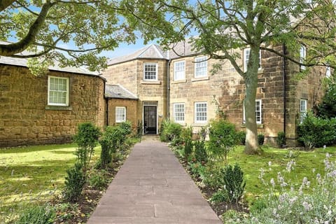 The Old Workhouse, Alnwick - Host & Stay