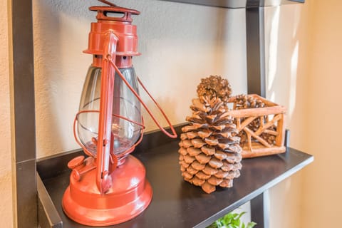 Cabin feel throughout!